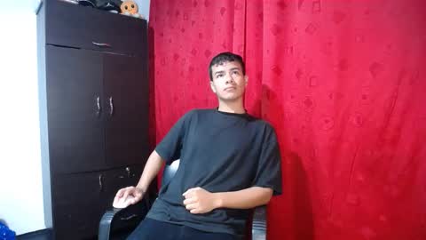 Snapshot of davidkaloc chatting on 19, 10, 2025 David online show from 19, 10, 2025