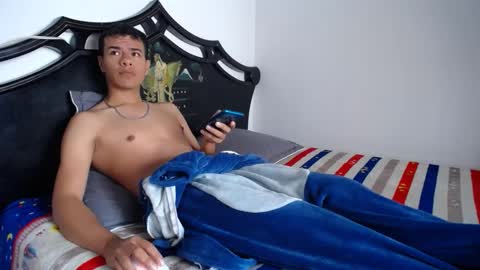 Snapshot of davidkaloc chatting on 19, 10, 2025 David online show from 19, 10, 2025