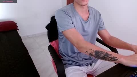 Snapshot of davidsalazar33 chatting on 13, 9, 2025 davidsalazar33 online show from 13, 9, 2025