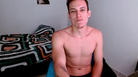 Snapshot of davidsalazar33 chatting on 2, 10, 2025 davidsalazar33 online show from 2, 10, 2025