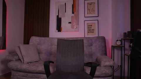 Davies brown    schedule 12pm to 5pm col time online show from 10, 10, 2025