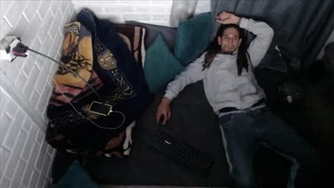 Snapshot of davils12 chatting on 17, 12, 2025 DAVILS online show from 17, 12, 2025