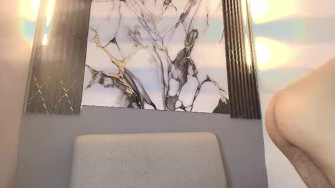 Snapshot of davin_01 chatting on 16, 12, 2025 DAVID online show from 16, 12, 2025