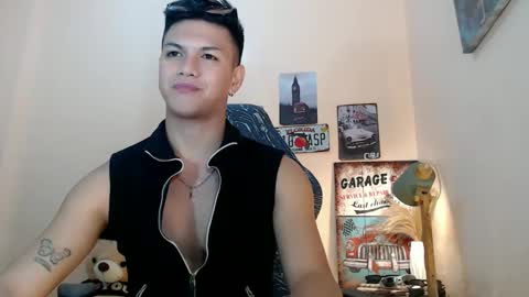 Snapshot of dax_x chatting on 19, 12, 2024 JC LOVER BOY online show from 19, 12, 2024