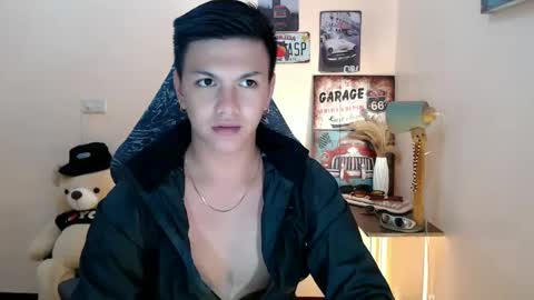 Snapshot of dax_x chatting on 1, 1, 2025 JC LOVER BOY online show from 1, 1, 2025