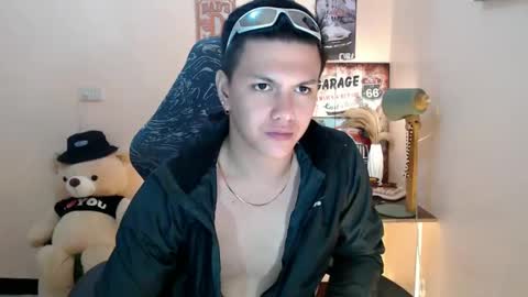 Snapshot of dax_x chatting on 1, 1, 2025 JC LOVER BOY online show from 1, 1, 2025