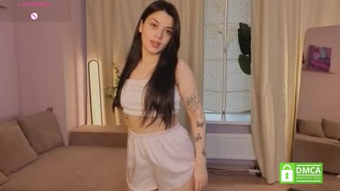 Snapshot of day_one_darling chatting on 29, 10, 2025 day_one_darling online show from 29, 10, 2025