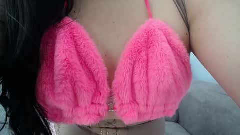 Dayanna online show from 9, 1, 2025