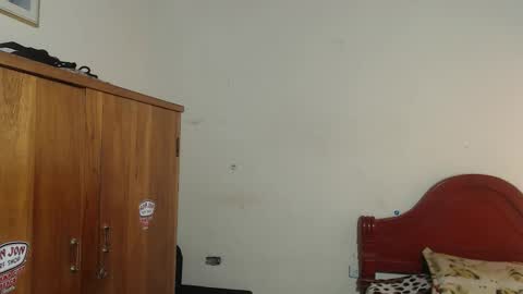 Snapshot of daylon_brown_ chatting on 17, 12, 2025 Dylon online show from 17, 12, 2025