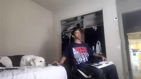 Snapshot of dbfroge chatting on 28, 10, 2025 dbfroge online show from 28, 10, 2025