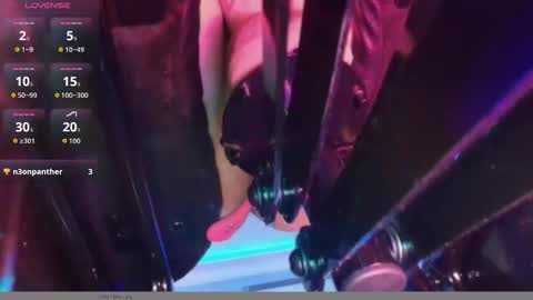 Snapshot of de_mandy chatting on 23, 10, 2025 de_mandy online show from 23, 10, 2025