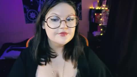 Snapshot of de_v1l chatting on 3, 10, 2025 Luna online show from 3, 10, 2025