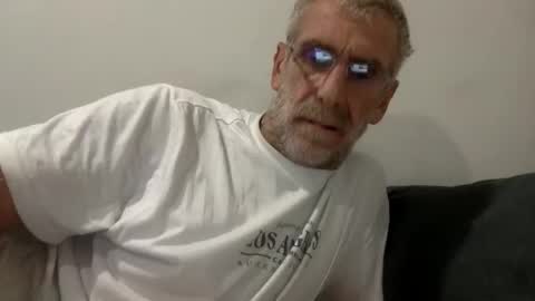 deanofflove221000 online show from 3, 3, 2026