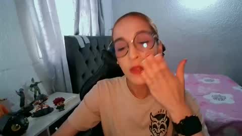 Snapshot of dear_juliet chatting on 16, 9, 2025 Juliet online show from 16, 9, 2025