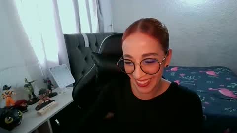 Snapshot of dear_juliet chatting on 10, 10, 2025 Juliet online show from 10, 10, 2025