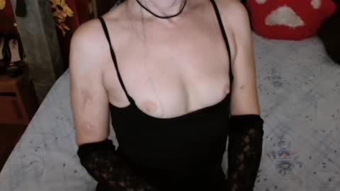 Snapshot of debramilf chatting on 8, 12, 2024 DebraMilf online show from 8, 12, 2024