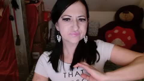 Snapshot of debramilf chatting on 12, 1, 2025 DebraMilf online show from 12, 1, 2025