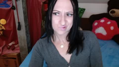 Snapshot of debramilf chatting on 19, 1, 2025 DebraMilf online show from 19, 1, 2025