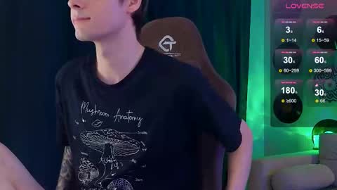 Snapshot of debugmee chatting on 19, 3, 2026 Samuel online show from 19, 3, 2026