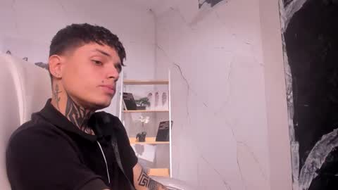 declan_fox online show from 3, 11, 2025