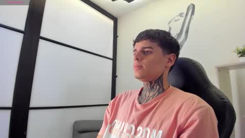 declan_fox online show from 12, 11, 2025