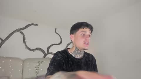 declan_fox online show from 23, 11, 2025