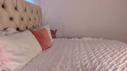 Denise online show from 12, 11, 2025