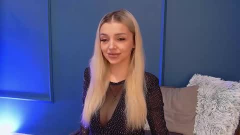 Snapshot of deeavip chatting on 5, 3, 2026 DeeaVIP online show from 5, 3, 2026