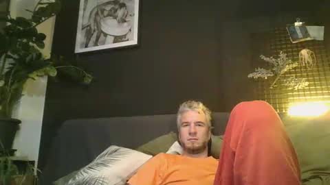 Snapshot of deebo1987 chatting on 3, 1, 2025 Deen online show from 3, 1, 2025