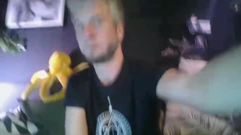 Snapshot of deebo1987 chatting on 4, 1, 2025 Deen online show from 4, 1, 2025