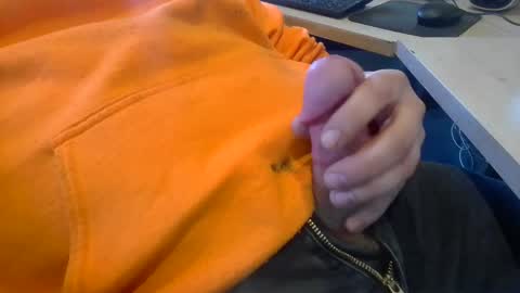 Snapshot of deepstrokes25 chatting on 10, 3, 2025 deepstrokes25 online show from 10, 3, 2025