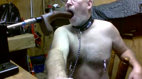 Snapshot of deepthroat227 chatting on 23, 12, 2024 Deepthroat My Big Dildos online show from 23, 12, 2024