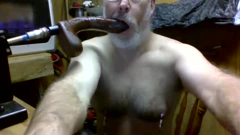 Snapshot of deepthroat227 chatting on 27, 1, 2025 Deepthroat My Big Dildos online show from 27, 1, 2025