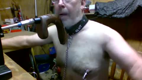 Snapshot of deepthroat227 chatting on 3, 3, 2025 Deepthroat My Big Dildos online show from 3, 3, 2025