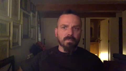 Snapshot of deivitzzz chatting on 29, 10, 2025 Hermes online show from 29, 10, 2025