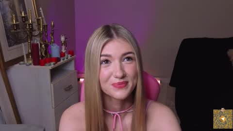 Snapshot of delcieodoherty chatting on 23, 10, 2025 Adla online show from 23, 10, 2025