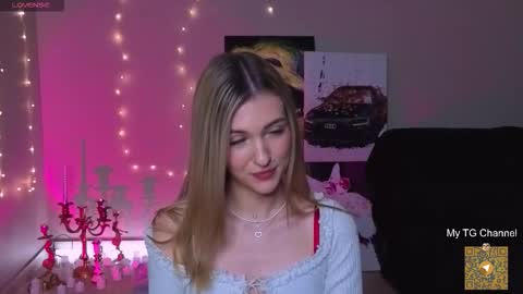 Snapshot of delcieodoherty chatting on 19, 11, 2025 Adla online show from 19, 11, 2025