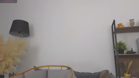 deliaeffy online show from 24, 2, 2026