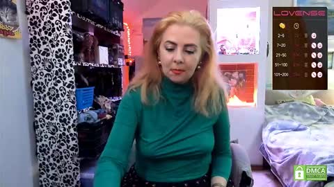Delicacat online show from 19, 9, 2025