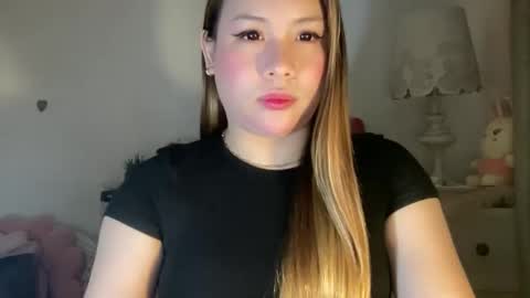 Snapshot of delicious_iya69 chatting on 12, 10, 2025 iyalicious online show from 12, 10, 2025