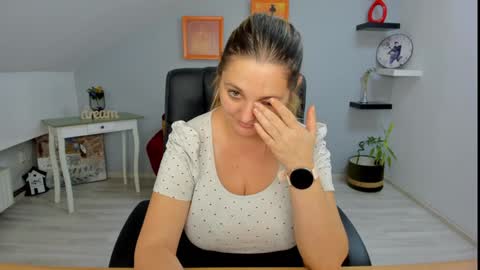 DeliciousLolly online show from 11, 12, 2024