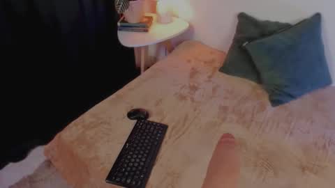 Delilah online show from 4, 2, 2026