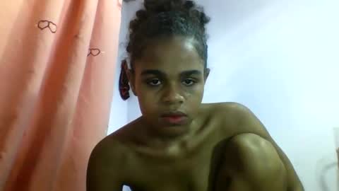 delphine online show from 30, 3, 2026