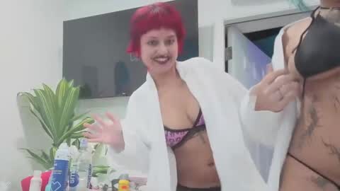 Snapshot of deluxxxeblu chatting on 15, 2, 2026 TankinBody online show from 15, 2, 2026