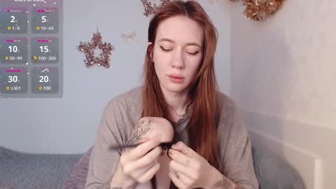 Snapshot of demiamour chatting on 5, 12, 2024 Demi. not your babybabebb and other shit online show from 5, 12, 2024