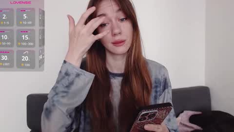 Snapshot of demiamour chatting on 21, 9, 2025 Demi. not your babybabebb and other shit online show from 21, 9, 2025