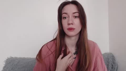 Snapshot of demiamour chatting on 15, 10, 2025 Demi. not your babybabebb and other shit online show from 15, 10, 2025