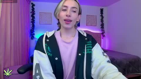 Snapshot of demianbunny chatting on 22, 11, 2025 nik online show from 22, 11, 2025