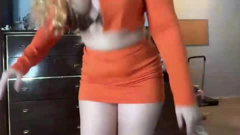 Snapshot of demixc chatting on 28, 11, 2025 demi xc online show from 28, 11, 2025