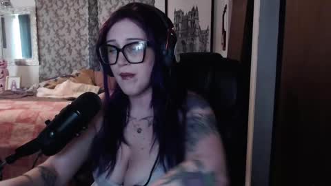 Snapshot of demongf chatting on 6, 10, 2025 Demoness Mina online show from 6, 10, 2025